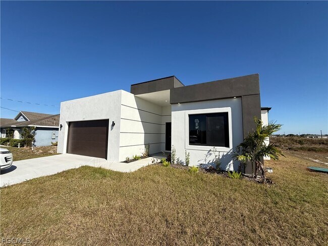 Photo - 331 Rawlings Ave