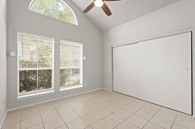 Photo - 6319 Southwood Ct N