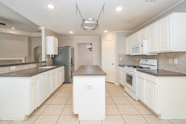 Photo - 707 New Pines Dr