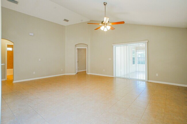 Photo - 241 Mystic Castle Dr