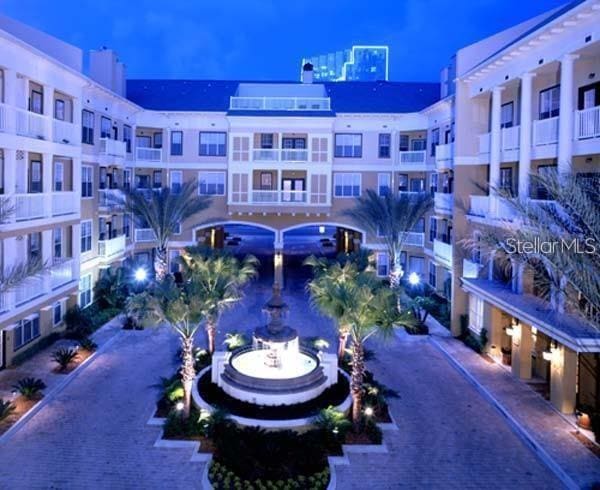 Building Photo - 860 N Orange Ave Unit 167