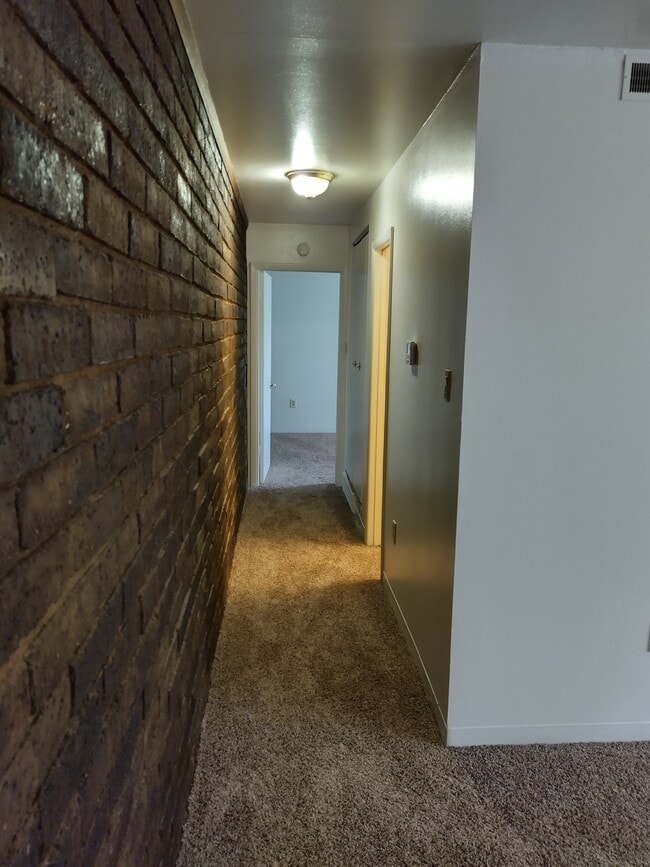UNIT INTERIOR