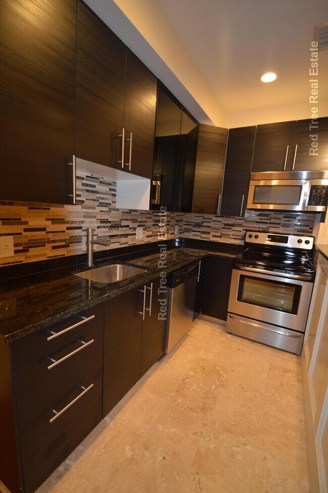 Photo - 1801 Beacon St