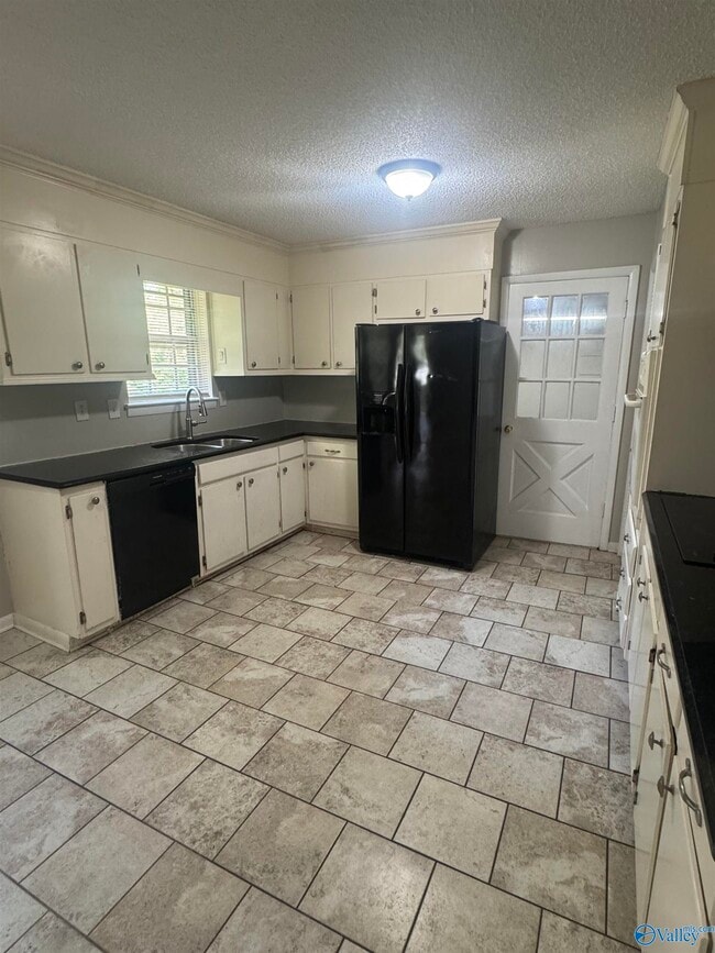 Photo - 200 Curtis Cir SE