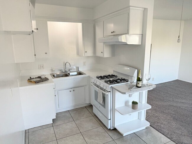 Photo - Redondo Apartments