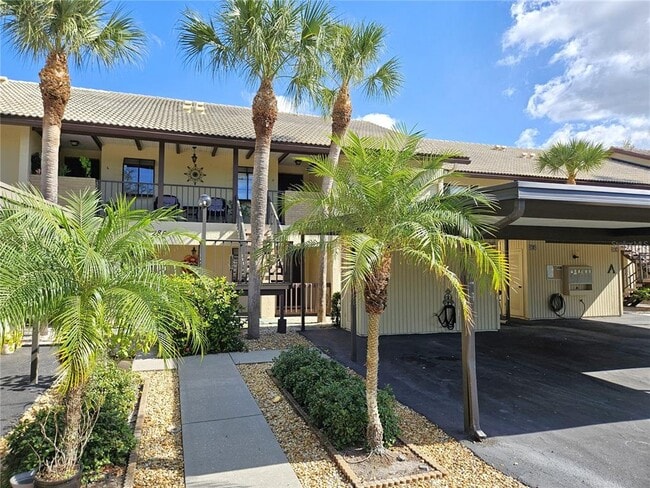 Building Photo - 285 Mission Trail W Unit I