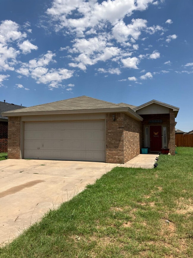 Building Photo - 2204 100th St