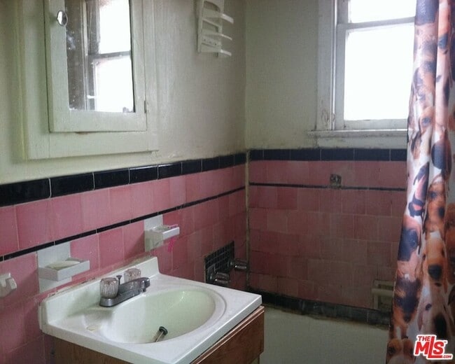 Photo - 603 Cochran Ave