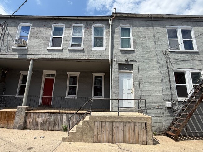 Building Photo - 1023 Greenwich St Unit 614 Mulberry Apt 4
