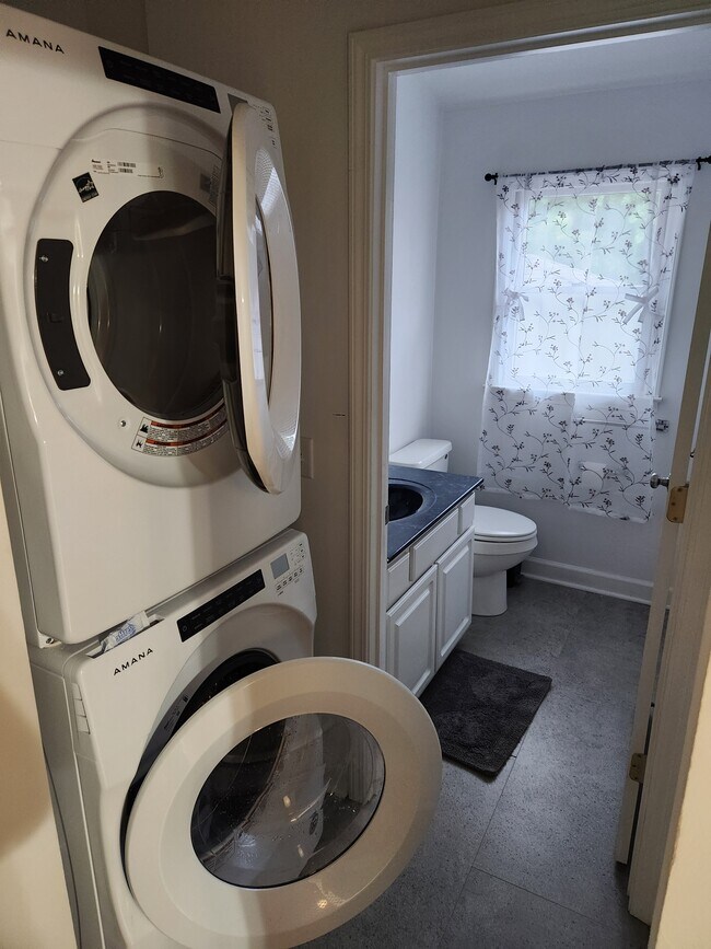 Photo - 817 Huntington Rd Unidad Rockcreek Neighborhood