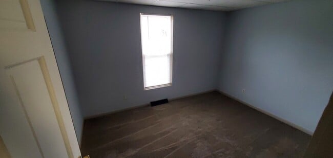 Rear bedroom - 908 Tulip St Unit TulipLower