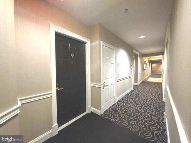 Photo - 1645 International Dr Unit 312