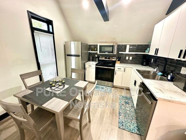 Photo - 2518 Woolworth Ave Unit 3