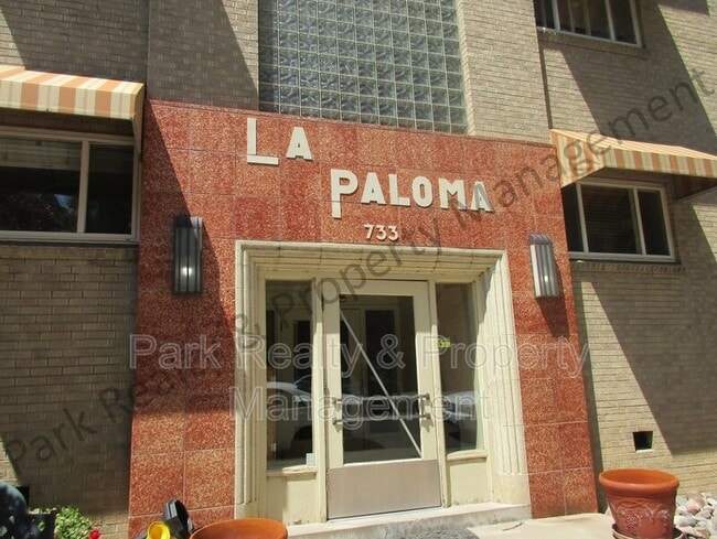 Building Photo - 733 E 2nd Ave