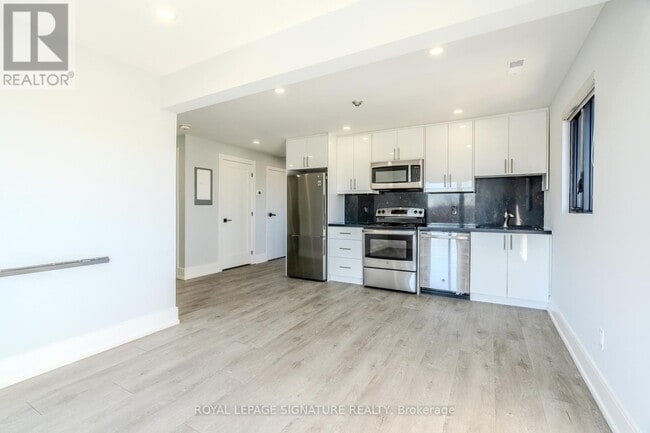 Photo - 66 John St W Unité 302