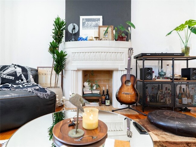 Building Photo - 337 NW 47th St