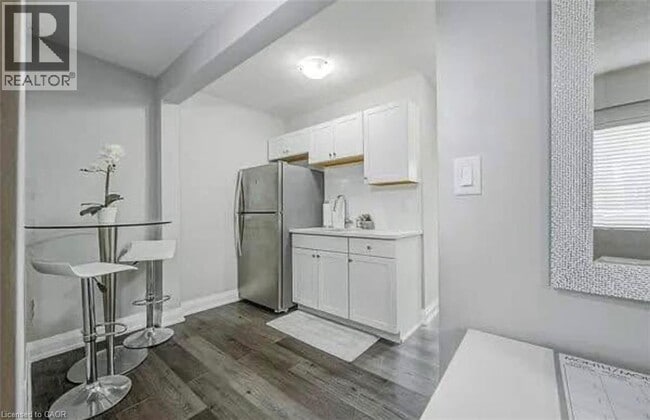 Photo - 83 Gibson Ave Unit 1