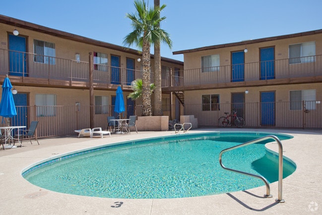 Northern Chateau Apartments Phoenix Az Northern Chateau Apartments For Rent in Phoenix, AZ | ForRent.com
