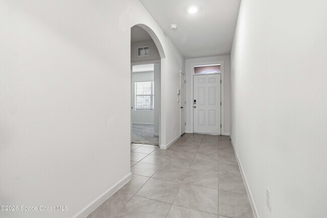 Photo - 939 Remington Green Dr SE