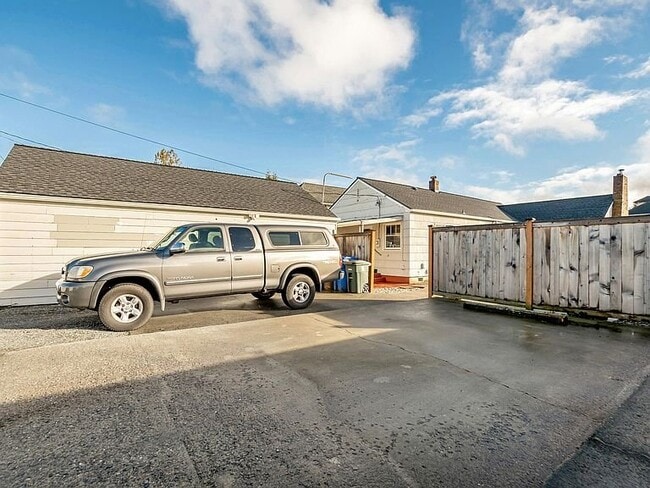 Photo - 3311 6th Ave