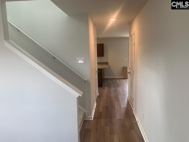 Photo - 3055 Hallsdale Dr