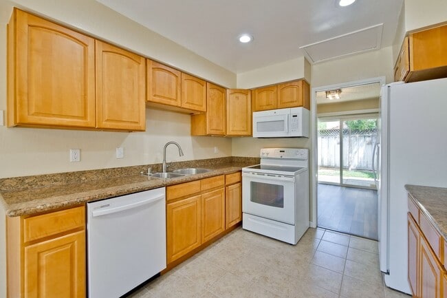 Photo - Beautiful 3 bedroom 2 bath Single Family Home $5200