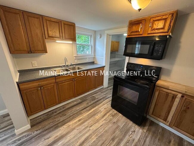 Photo - 97 Grove St Apartment Unit 2