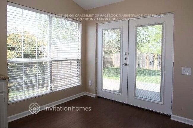 501 Kalmia Dr