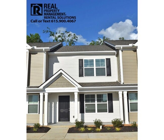 Building Photo - Lovely 2BR/2.5BA townhome by MTSU!