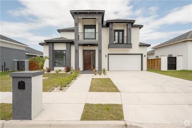 Building Photo - 1711 Lago Delton Rental