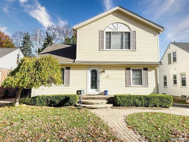 Building Photo - 806 N Altadena Ave Rental
