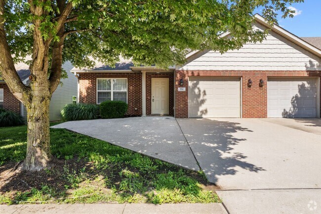 Building Photo - 701-703 Glenstone Dr. Unit 701 Glenstone Dr. Rental