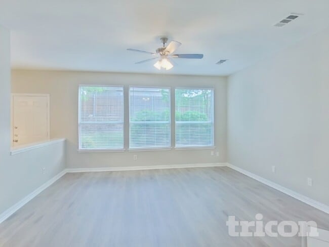 Photo - 5604 Nacona Dr