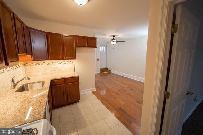 Photo - 113 W Gay St Unit 1