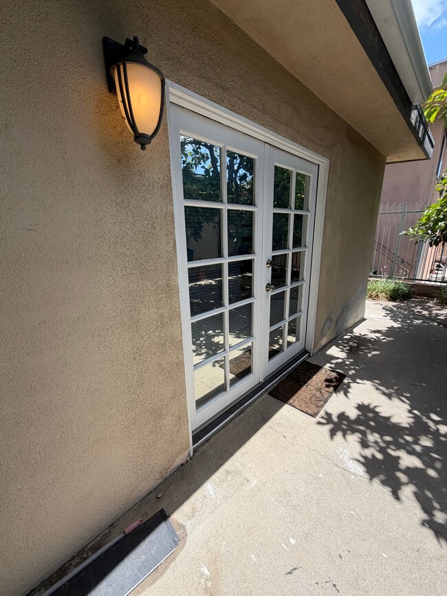 Photo - 824 Glenway Dr Unit 3