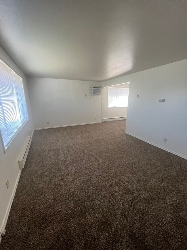 Photo - West Peninsula Duplex Unidad 2724