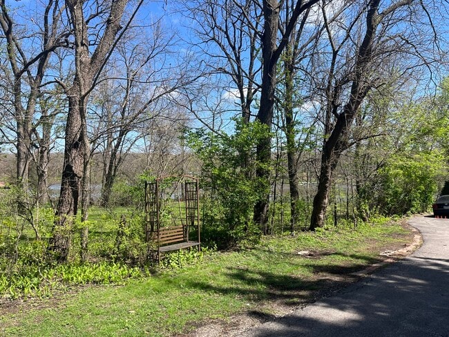 Photo - 6N403 State Rte 31