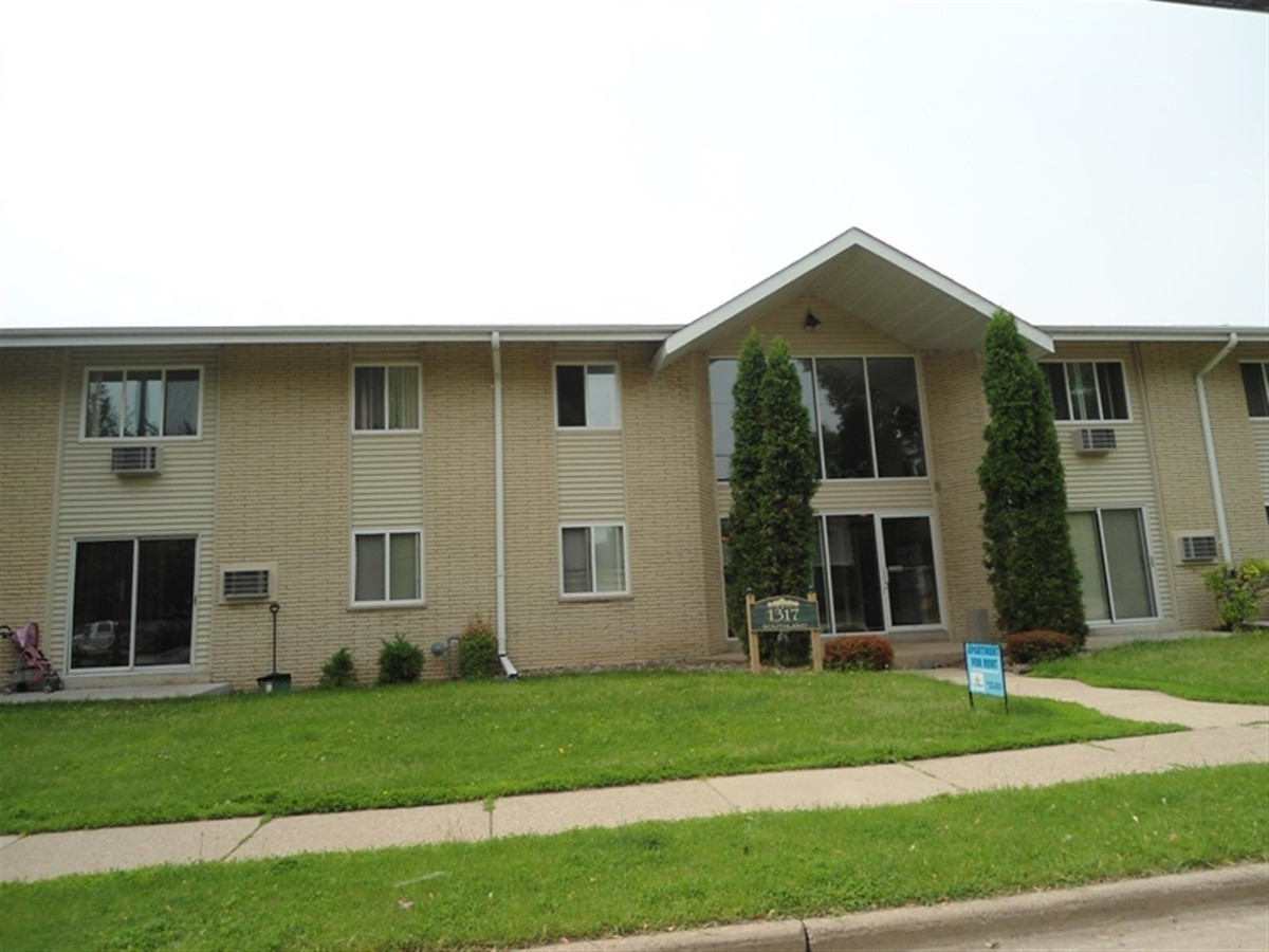 Clayton Ridge - Clayton Ridge Apartments