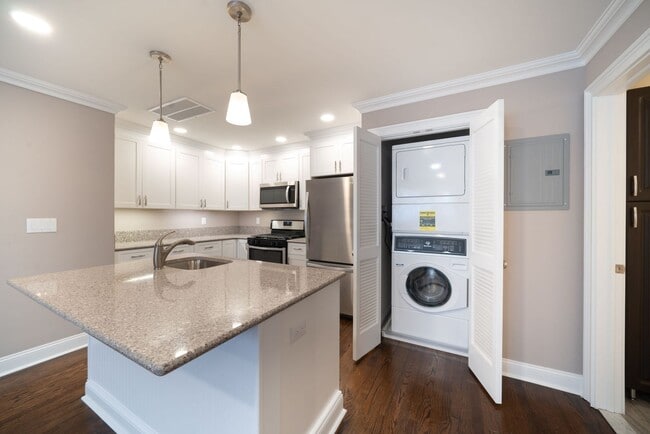 Photo - Cambridge Manor