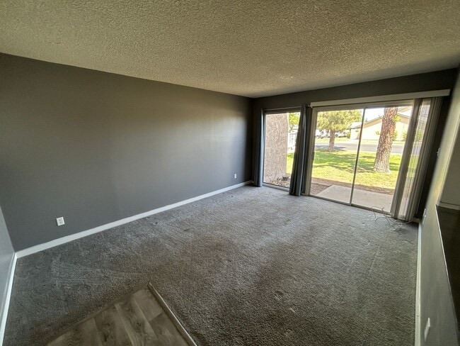 Photo - 4501 W Continental Dr