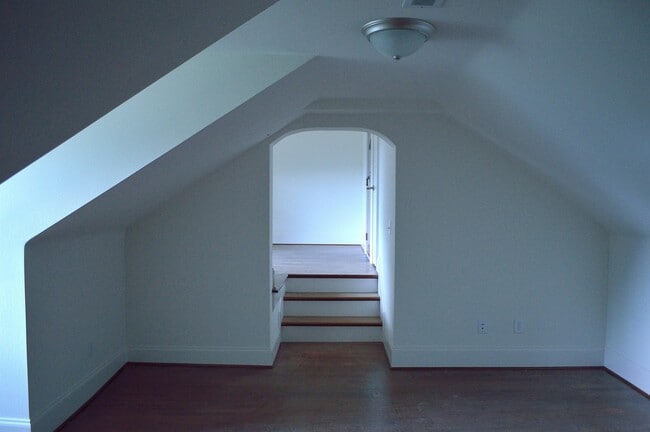 Photo - 214 Stribling Ave