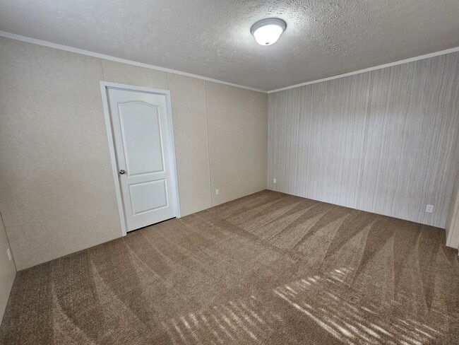 Photo - 46000 Geddes Rd