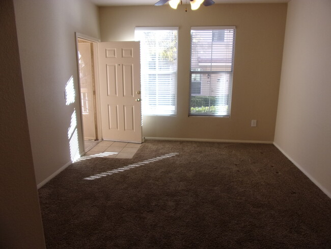 Photo - 10550 W Alexander Rd Unidad 1199 Rental