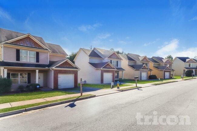 Photo - 29 Carriage Hls Dr SE