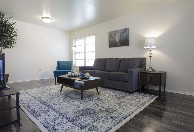 Beautiful and Spacious Living Areas - Windy Plains Home Rentals