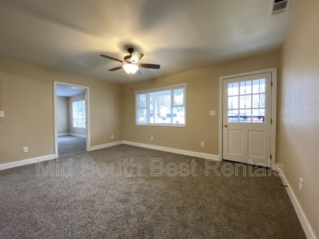 Photo - 1004 Floyd Ave