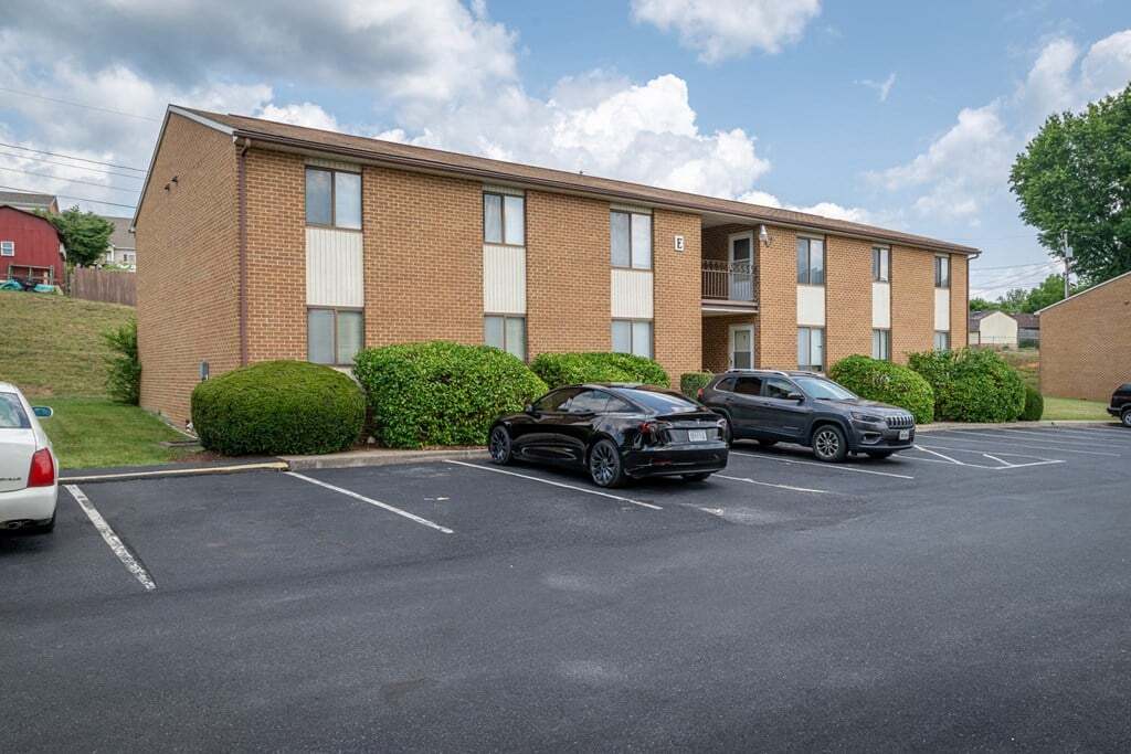 Wakefield Apartments - Wakefield Apartments