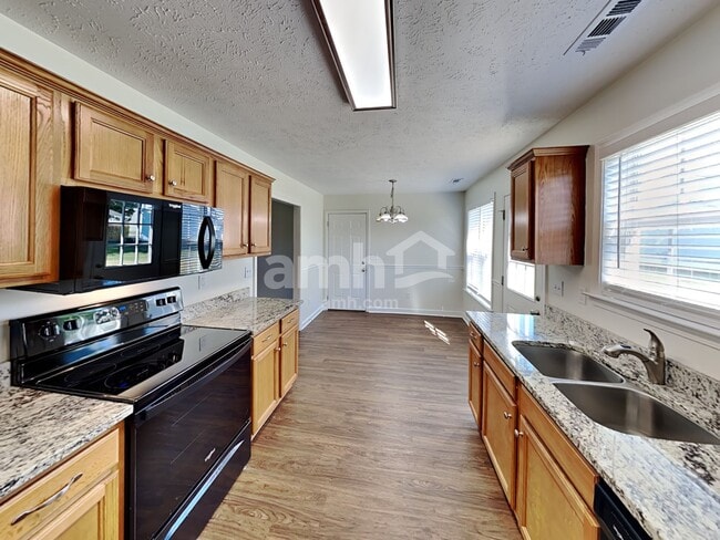 Photo - 515 Stetson Ct