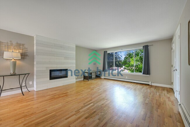 Photo - 4 Bed and 2 Bath Remodeled Single-family House Available!