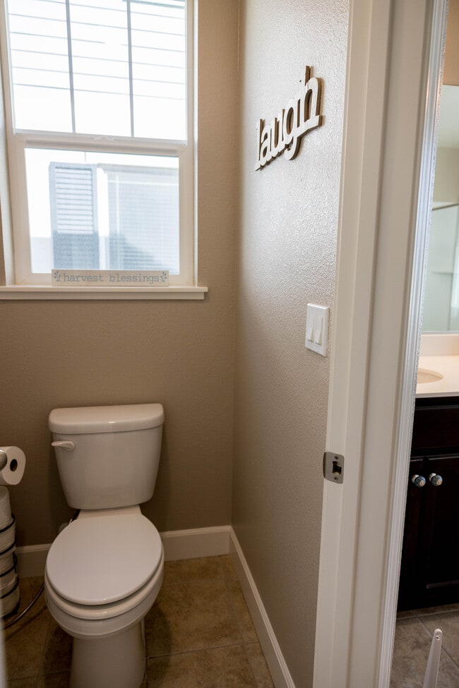 Photo - 617 Copper Ridge Way